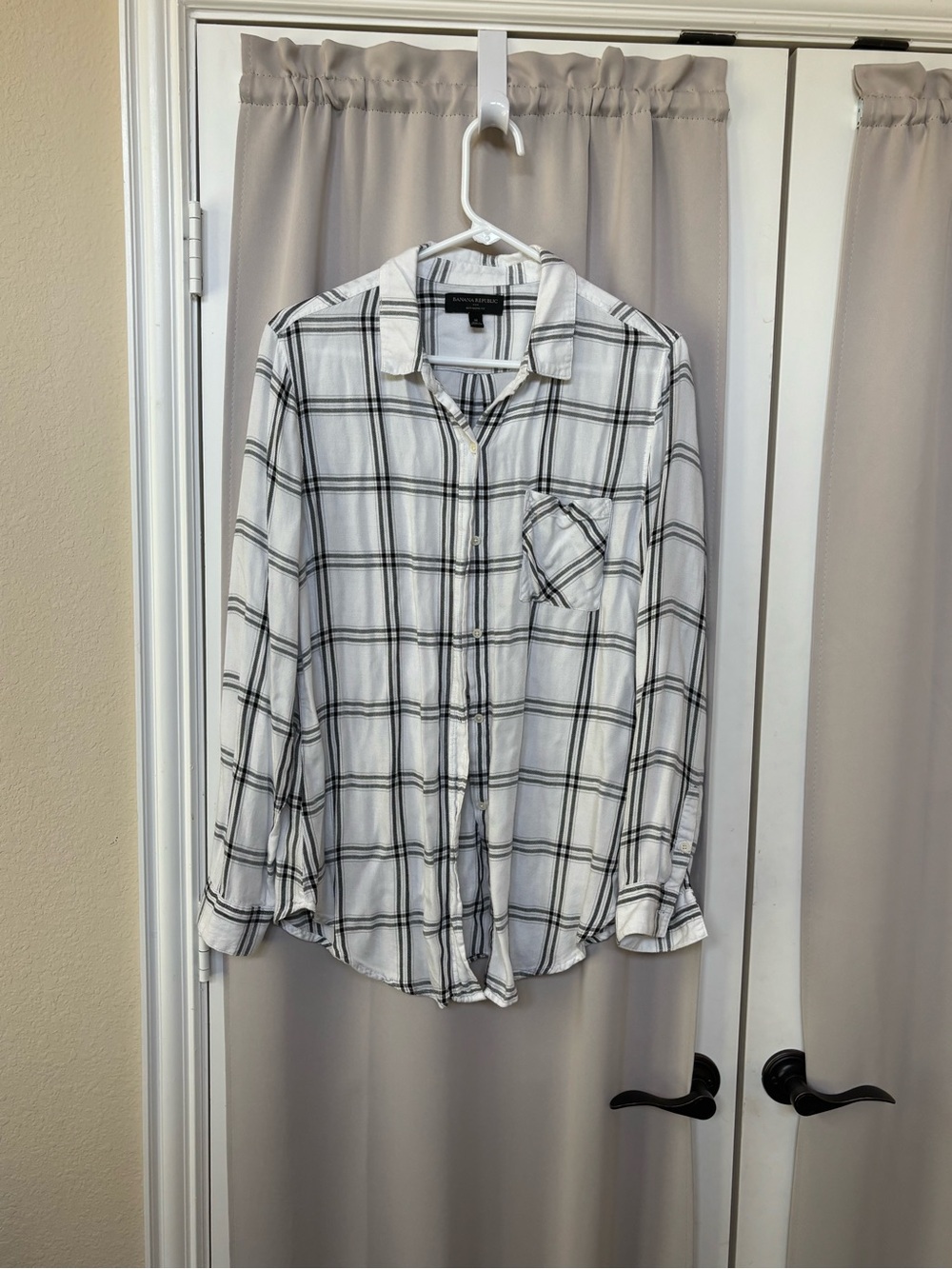 Banana Republic White Plaid Button-Down Shirt